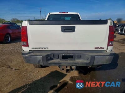 Zdjęcie 6 z 12 samochodu: 2013 GMC SIERRA K2500 HEAVY DUTY VIN:1GT02ZCG8DF122745 - miniatura
