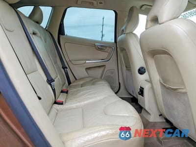 Zdjęcie 11 z 13 samochodu: 2010 VOLVO XC60 3.2 VIN:YV4982DZ6A2066298 - miniatura