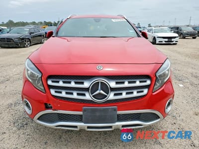 Piąte zdjęcie samochodu w środku: 2020 MERCEDES-BENZ GLA 250 VIN:W1NTG4EBXLU040022 - miniatura