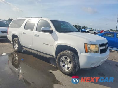 Czwarte zdjęcie samochodu z boku: 2008 CHEVROLET SUBURBAN C1500 LS VIN:1GNFC16018R206473 - miniatura