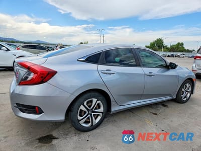 Trzecie zdjęcie samochodu z tyłu: 2017 HONDA CIVIC LX VIN:19XFC2F57HE081968 - miniatura