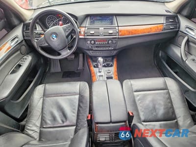 Zdjęcie 8 z 13 samochodu: 2013 BMW X5 XDRIVE35I VIN:5UXZV4C55D0B17314 - miniatura