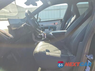 Zdjęcie 7 z 13 samochodu: 2022 BMW IX XDRIVE50 VIN:WB523CF05NCJ55041 - miniatura