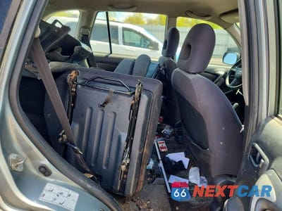 Zdjęcie 11 z 13 samochodu: 2005 TOYOTA RAV4 BASE VIN:JTEHD20V756046584 - miniatura