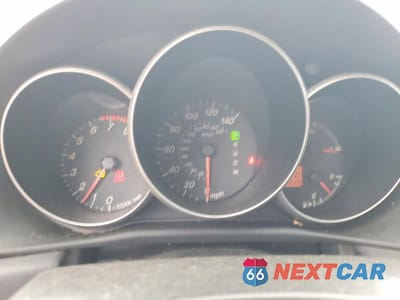 Zdjęcie 9 z 13 samochodu: 2004 MAZDA 3 I VIN:JM1BK12F641182829 - miniatura