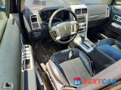 Zdjęcie 8 z 13 samochodu: 2008 LINCOLN MKX VIN:2LMDU68C08BJ27011 - miniatura