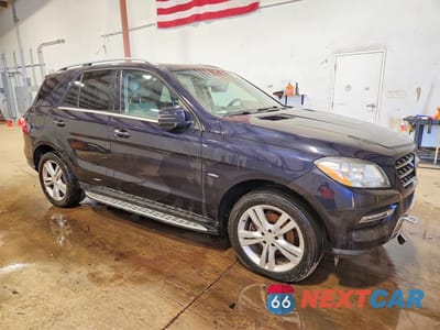 Czwarte zdjęcie samochodu z boku: 2012 MERCEDES-BENZ ML 350 4MATIC VIN:4JGDA5HB4CA031845 - miniatura