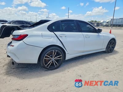 Trzecie zdjęcie samochodu z tyłu: 2020 BMW M340I VIN:WBA5U7C04LFH37458 - miniatura