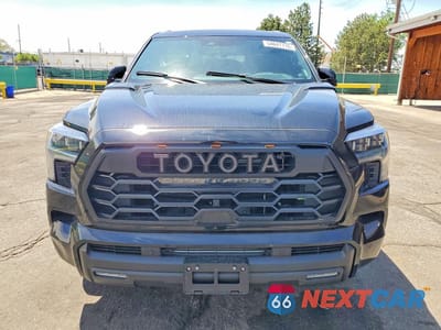 Piąte zdjęcie samochodu w środku: 2026 TOYOTA SEQUOIA TRD PRO VIN:7SVAAABA1TX077653 - miniatura
