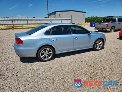 Trzecie zdjęcie samochodu z tyłu: 2012 VOLKSWAGEN PASSAT SE VIN:1VWBM7A3XCC084309 - miniatura