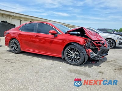 Czwarte zdjęcie samochodu z boku: 2024 TOYOTA CAMRY SE VIN:4T1T11AK7RU240857 - miniatura