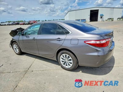 Drugie zdjęcie samochodu z przodu: 2017 TOYOTA CAMRY LE VIN:4T1BF1FK1HU712121 - miniatura
