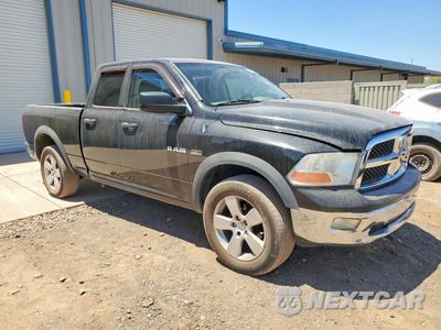 Czwarte zdjęcie samochodu z boku: 2009 DODGE RAM 1500 VIN:1D3HV18T19S725947 - miniatura