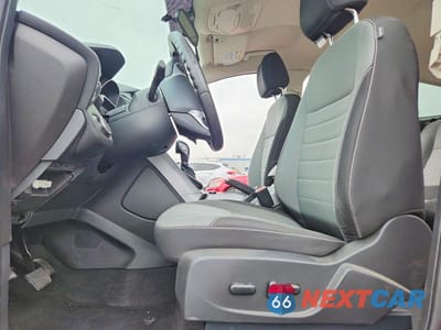 Zdjęcie 7 z 12 samochodu: 2016 FORD ESCAPE SE VIN:1FMCU0GX1GUC38345 - miniatura