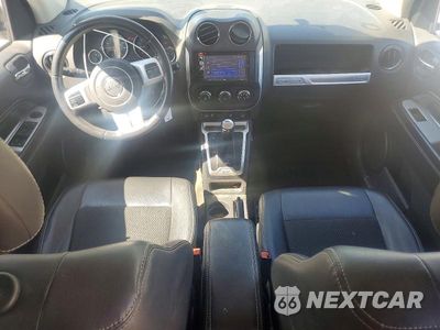 Zdjęcie 8 z 13 samochodu: 2016 JEEP COMPASS VIN:1C4NJDEB2GD718608 - miniatura