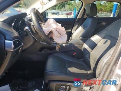 Zdjęcie 7 z 13 samochodu: 2020 JAGUAR F-PACE PREMIUM VIN:SADCJ2FX6LA628559 - miniatura