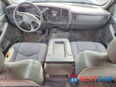 Zdjęcie 8 z 12 samochodu: 2006 CHEVROLET SILVERADO C2500 HEAVY DUTY VIN:1GCHC29D66E189101 - miniatura