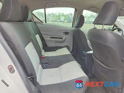 Zdjęcie 10 z 12 samochodu: 2013 TOYOTA PRIUS C TWO VIN:JTDKDTB32D1050727 - miniatura