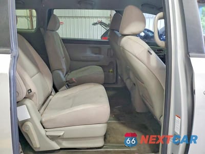 Zdjęcie 11 z 13 samochodu: 2018 KIA SEDONA LX VIN:KNDMB5C15J6349912 - miniatura