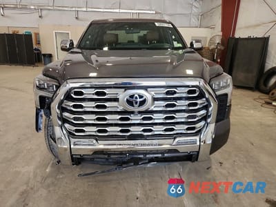Piąte zdjęcie samochodu w środku: 2023 TOYOTA TUNDRA 1794 EDITION HV VIN:5TFMC5DB5PX016102 - miniatura