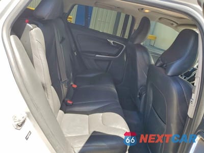 Zdjęcie 10 z 12 samochodu: 2016 VOLVO V60 CROSS COUNTRY PLATINUM VIN:YV4612HM6G1003397 - miniatura