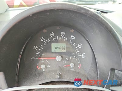 Zdjęcie 9 z 12 samochodu: 2003 VOLKSWAGEN NEW BEETLE GLS VIN:3VWCK21C13M430601 - miniatura