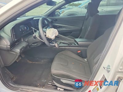 Zdjęcie 7 z 12 samochodu: 2025 HYUNDAI ELANTRA SEL SPORT VIN:KMHLM4DG3SU022386 - miniatura