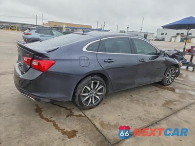 Trzecie zdjęcie samochodu z tyłu: 2023 CHEVROLET MALIBU RS VIN:1G1ZG5STXPF155470 - miniatura