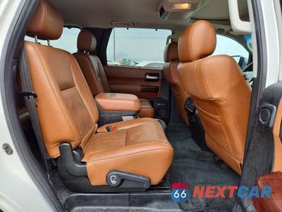 Zdjęcie 11 z 14 samochodu: 2017 TOYOTA SEQUOIA PLATINUM VIN:5TDDW5G18HS155383 - miniatura