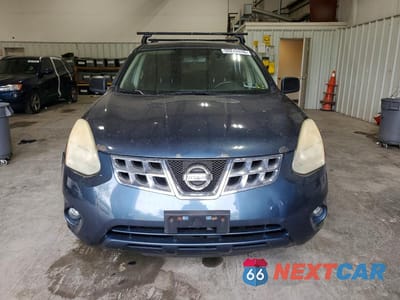 Piąte zdjęcie samochodu w środku: 2012 NISSAN ROGUE S VIN:JN8AS5MV2CW716325 - miniatura