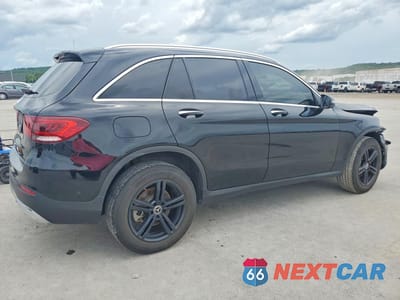 Trzecie zdjęcie samochodu z tyłu: 2022 MERCEDES-BENZ GLC 300 VIN:W1N0G8DB3NV389189 - miniatura