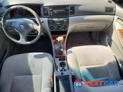 Zdjęcie 8 z 12 samochodu: 2006 TOYOTA COROLLA LE VIN:1NXBR32E86Z699240 - miniatura