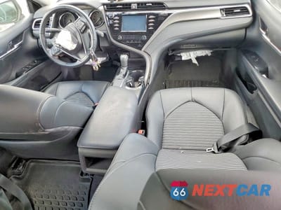 Zdjęcie 8 z 12 samochodu: 2018 TOYOTA CAMRY SE VIN:4T1B11HK3JU130765 - miniatura