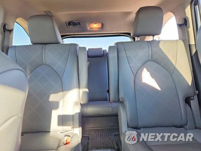 Zdjęcie 10 z 13 samochodu: 2023 TOYOTA HIGHLANDER HYBRID PLATINUM VIN:5TDEBRCH2PS125837 - miniatura