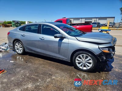 Czwarte zdjęcie samochodu z boku: 2024 CHEVROLET MALIBU LT VIN:1G1ZD5ST7RF149217 - miniatura