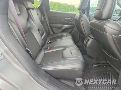 Zdjęcie 11 z 13 samochodu: 2019 JEEP CHEROKEE LATITUDE PLUS VIN:1C4PJMLB5KD401765 - miniatura