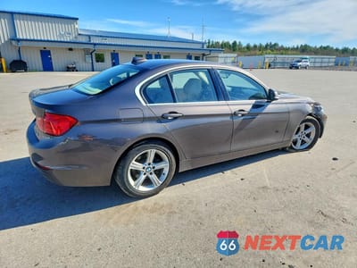 Trzecie zdjęcie samochodu z tyłu: 2015 BMW 328 XI SULEV VIN:WBA3B5G5XFNS11737 - miniatura