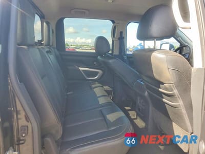 Zdjęcie 10 z 12 samochodu: 2017 NISSAN TITAN XD SL VIN:1N6BA1F46HN507339 - miniatura