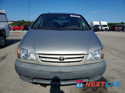 Piąte zdjęcie samochodu w środku: 2001 TOYOTA SIENNA LE VIN:4T3ZF13C61U361571 - miniatura