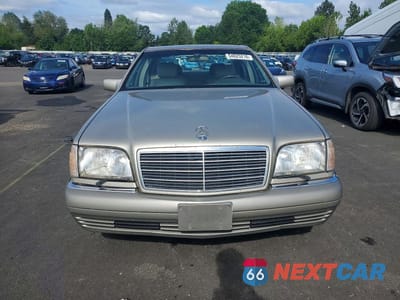 Piąte zdjęcie samochodu w środku: 1995 MERCEDES-BENZ S 320 VIN:WDBGA33E8SA227663 - miniatura