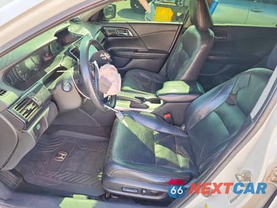 Zdjęcie 7 z 12 samochodu: 2015 HONDA ACCORD SPORT VIN:1HGCR2F51FA135820 - miniatura
