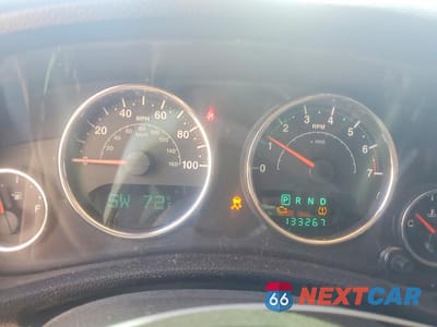 Zdjęcie 9 z 12 samochodu: 2012 JEEP WRANGLER UNLIMITED SPORT VIN:1C4BJWDG6CL119190 - miniatura
