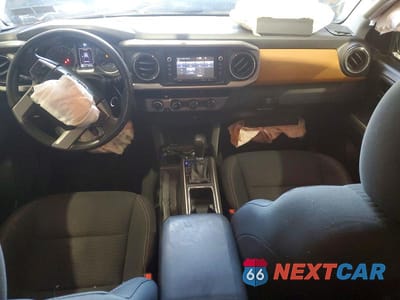 Zdjęcie 8 z 12 samochodu: 2017 TOYOTA TACOMA SR5 V6 VIN:5TFDZ5BN5HX016789 - miniatura