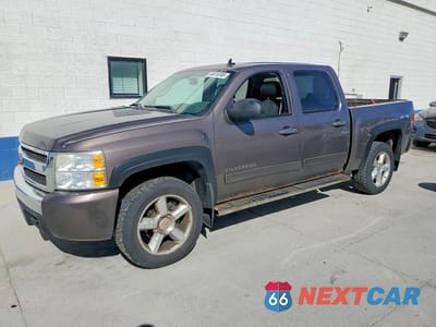 2008 CHEVROLET SILVERADO K1500 2GCEK133481328730 - główne zdjęcie licytacji z USA - miniatura