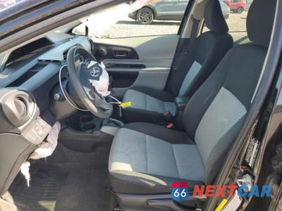 Zdjęcie 7 z 13 samochodu: 2012 TOYOTA PRIUS C THREE VIN:JTDKDTB39C1511517 - miniatura