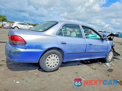 Trzecie zdjęcie samochodu z tyłu: 2001 HONDA ACCORD VALUE VIN:1HGCF86641A067431 - miniatura