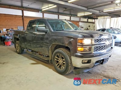 Czwarte zdjęcie samochodu z boku: 2014 CHEVROLET SILVERADO K1500 LT VIN:1GCVKREH1EZ124266 - miniatura