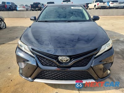 Piąte zdjęcie samochodu w środku: 2019 TOYOTA CAMRY XSE VIN:4T1B61HK0KU811176 - miniatura