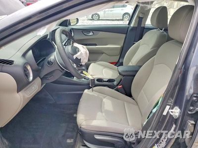 Zdjęcie 7 z 13 samochodu: 2019 KIA FORTE LXS VIN:3KPF24AD9KE010405 - miniatura