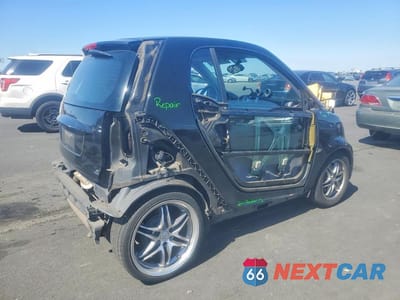 Trzecie zdjęcie samochodu z tyłu: 2009 SMART FORTWO PURE VIN:WMEEJ31X39K259214 - miniatura